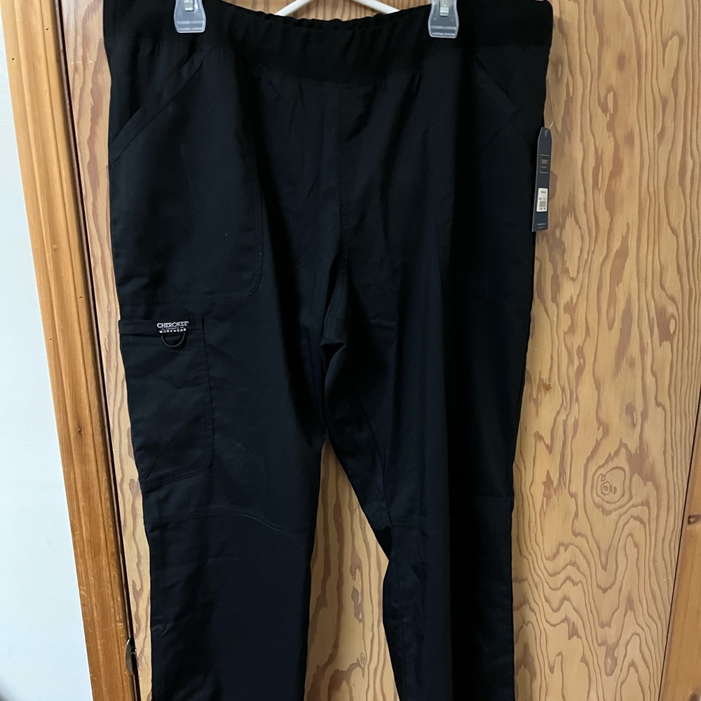 NWT Cherokee scrub pants